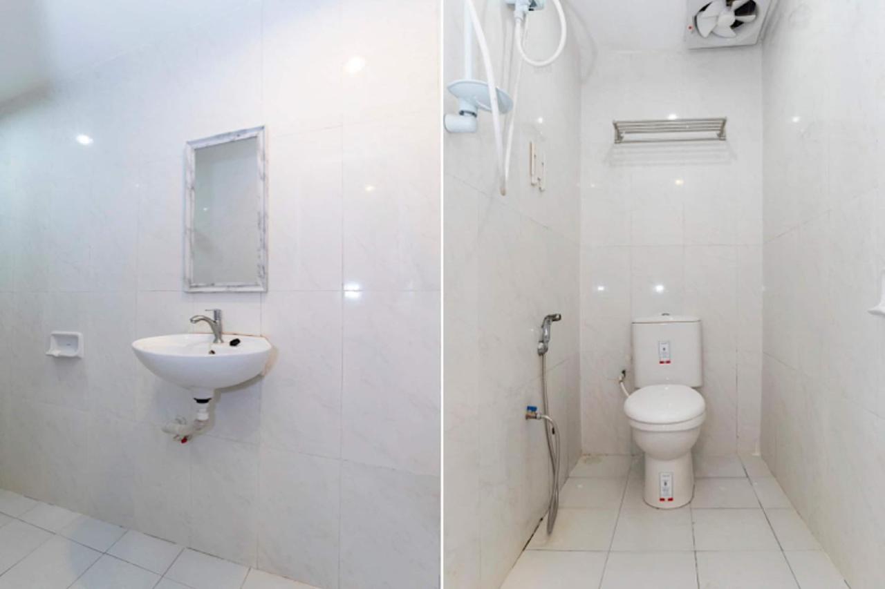 Oyo 1228 R & R Motel Джохор-Бару Екстер'єр фото